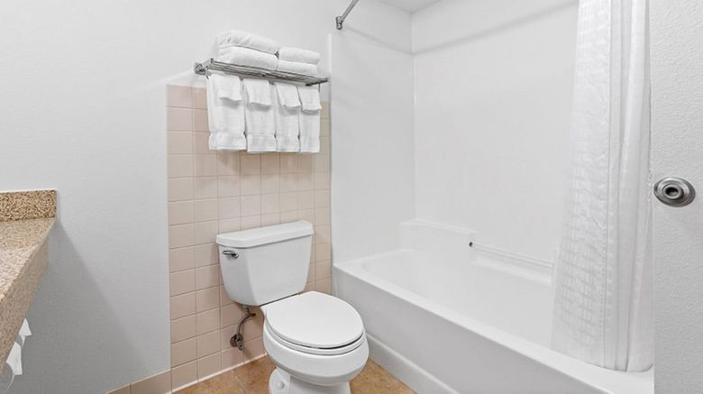 <b>Canad Inns Grand Forks Room</b>. Images powered by <a href="https://www.leonardoworldwide.com/" title="Leonardo Worldwide" target="_blank">Leonardo</a>.