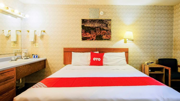 Chapmanville Inn Room