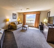 Stoney Nakoda Resort Room