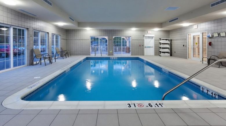 <b>Candlewood Suites Pool</b>. Images powered by <a href="https://www.leonardoworldwide.com/" title="Leonardo Worldwide" target="_blank">Leonardo</a>.