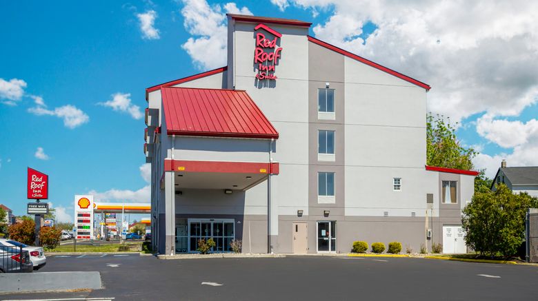 Red Roof Inn  and  Suites Bellmawr Exterior. Images powered by <a href="https://www.leonardoworldwide.com" target="_blank" rel="noopener">Leonardo</a>.
