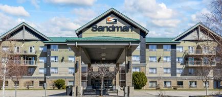 Sandman Hotel & Suites Calgary West Exterior