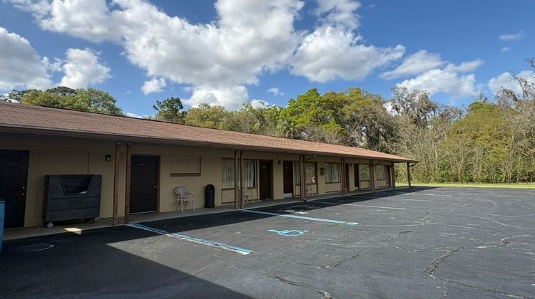 Budget Host Inn Exterior