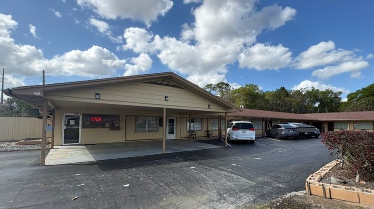 Budget Host Inn Exterior