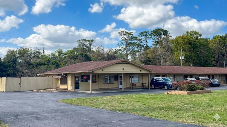 Budget Host Inn Exterior