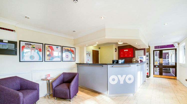 OYO Lakeside Haydock Hotel Lobby