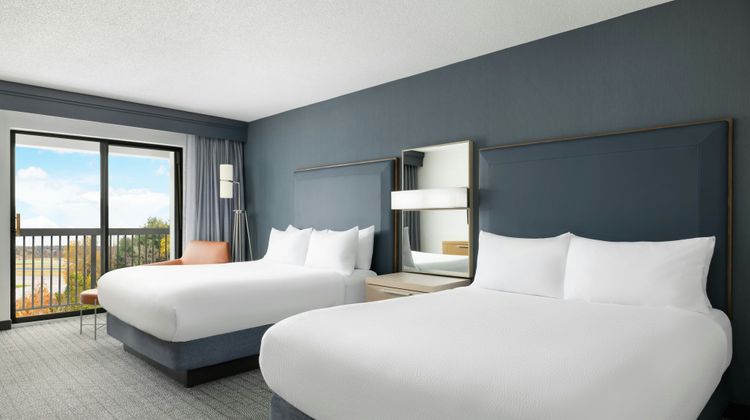 Courtyard by Marriott Concord Room