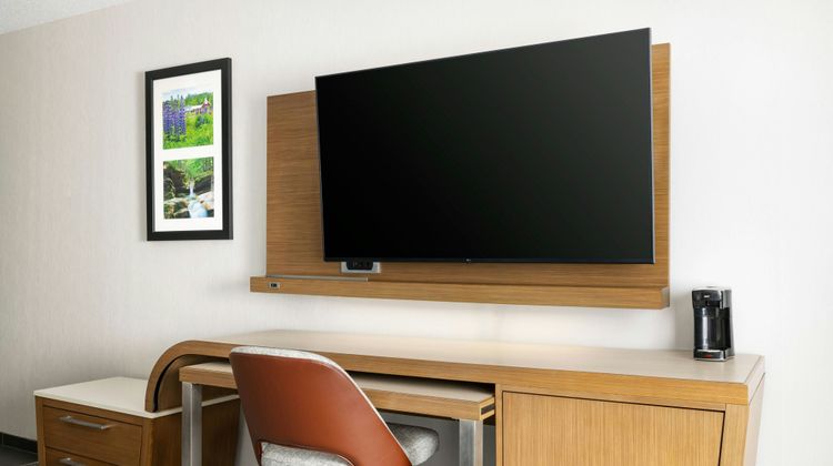 Courtyard by Marriott Concord Room
