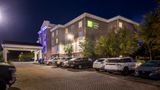 Holiday Inn Express Hotel & Suites Exterior