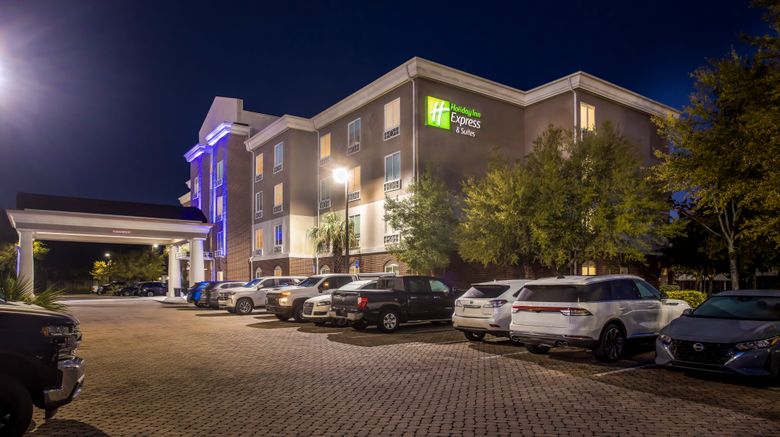 <b>Holiday Inn Express Hotel & Suites Exterior</b>. Images powered by <a href="https://www.leonardoworldwide.com/" title="Leonardo Worldwide" target="_blank">Leonardo</a>.