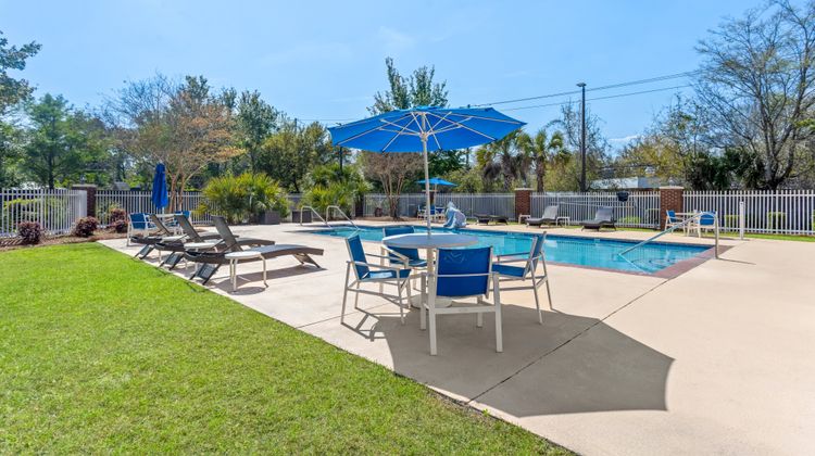 Holiday Inn Express Hotel & Suites Pool