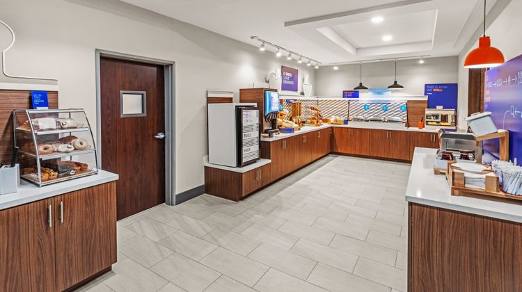 Holiday Inn Express Hotel & Suites Restaurant