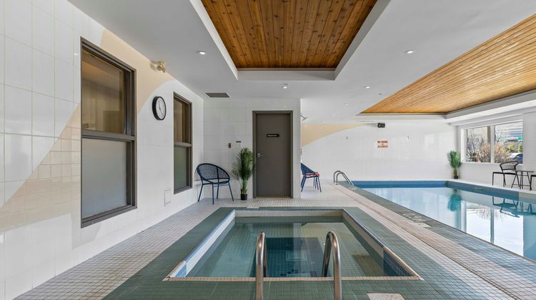 Sandman Hotel & Suites Calgary West Pool