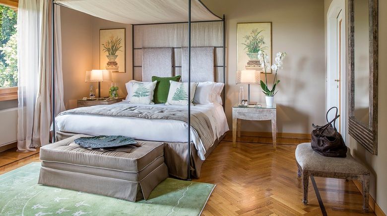 <b>L'Albereta Room</b>. Images powered by <a href="https://www.leonardoworldwide.com/" title="Leonardo Worldwide" target="_blank">Leonardo</a>.