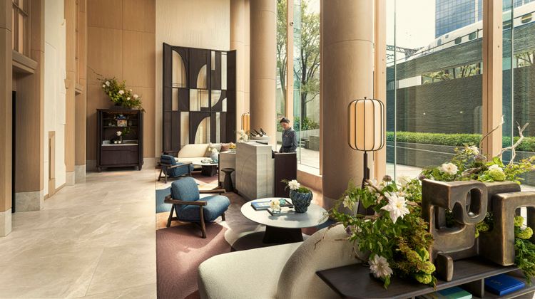 Four Seasons Hotel Tokyo at Marunouchi Lobby