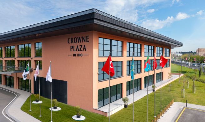 Crowne Plaza Zeytinburnu by IHG Exterior