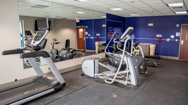 Holiday Inn Express and Suites Health Club