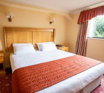Lakeside International Hotel Room