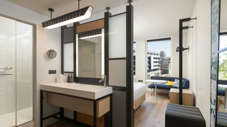 <b>Aloft Strasbourg City Centre Room</b>. Images powered by <a href="https://www.leonardoworldwide.com/" title="Leonardo Worldwide" target="_blank">Leonardo</a>.