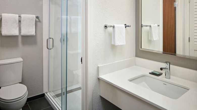 <b>Courtyard by Marriott Manassas Room</b>. Images powered by <a href="https://www.leonardoworldwide.com/" title="Leonardo Worldwide" target="_blank">Leonardo</a>.