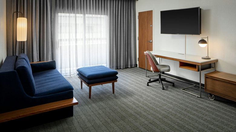 <b>Courtyard by Marriott Manassas Room</b>. Images powered by <a href="https://www.leonardoworldwide.com/" title="Leonardo Worldwide" target="_blank">Leonardo</a>.