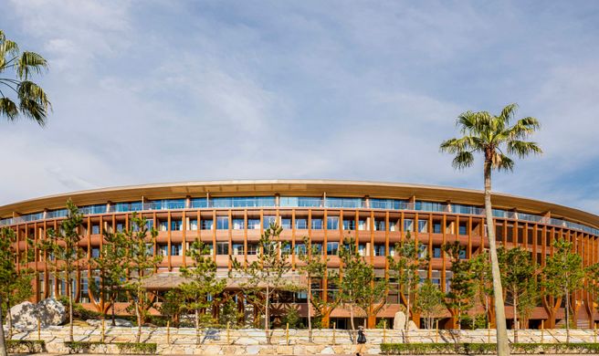THE PASONA Exterior