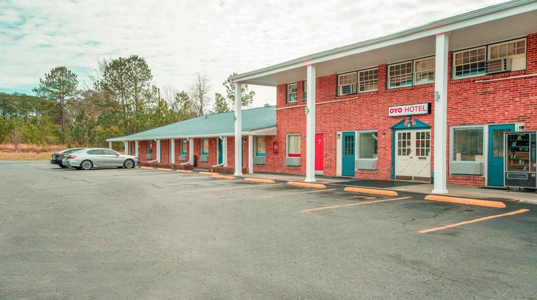 <b>OYO Hotel Durham West Hills Exterior</b>. Images powered by <a href="https://www.leonardoworldwide.com/" title="Leonardo Worldwide" target="_blank">Leonardo</a>.