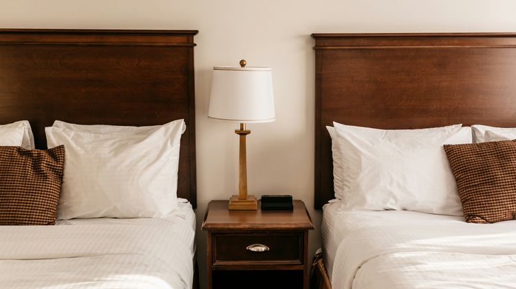 Aurora Inn Room