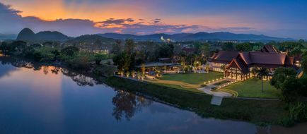 Kahavadi Chiang Rai, Curio Collection Exterior