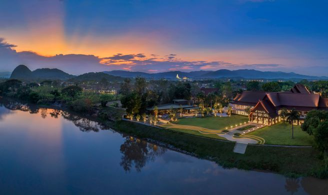 Kahavadi Chiang Rai, Curio Collection Exterior