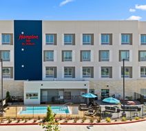 Hampton Inn Wharton TX Exterior