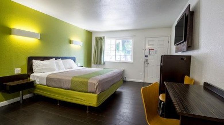 <b>Fishermans Cove Inn Room</b>. Images powered by <a href="https://www.leonardoworldwide.com/" title="Leonardo Worldwide" target="_blank">Leonardo</a>.