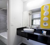 Fishermans Cove Inn Room