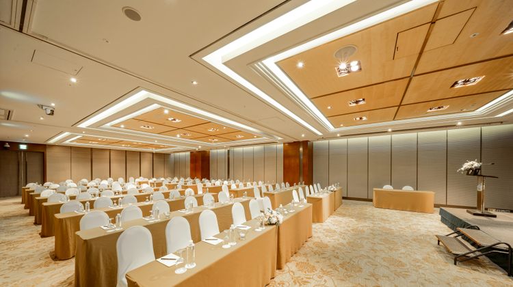 Lotte Hotel Saigon Meeting