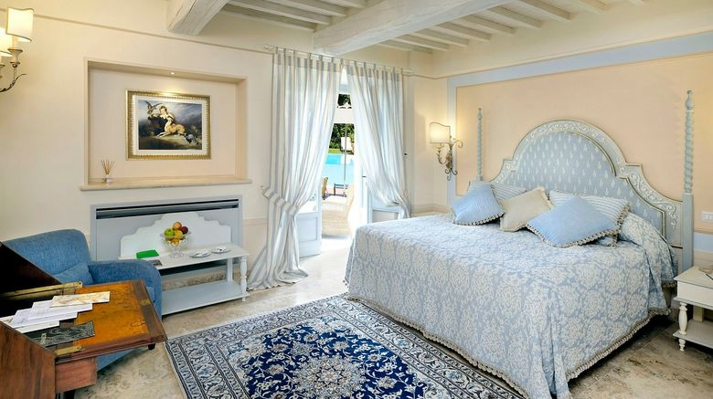 <b>Relais Il Falconiere Room</b>. Images powered by <a href="https://www.leonardoworldwide.com/" title="Leonardo Worldwide" target="_blank">Leonardo</a>.