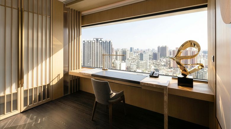 <b>Hotel Nikko Kaohsiung Suite</b>. Images powered by <a href="https://www.leonardoworldwide.com/" title="Leonardo Worldwide" target="_blank">Leonardo</a>.