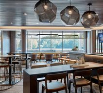 Cambria hotel & suites Appleton Lobby