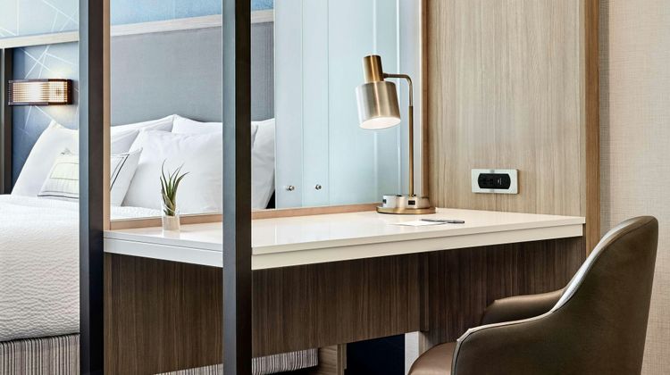 Cambria hotel & suites Appleton Suite