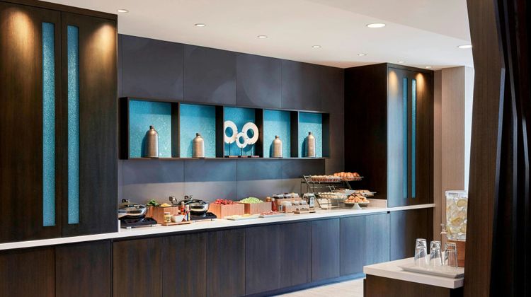 Cambria hotel & suites Appleton Restaurant