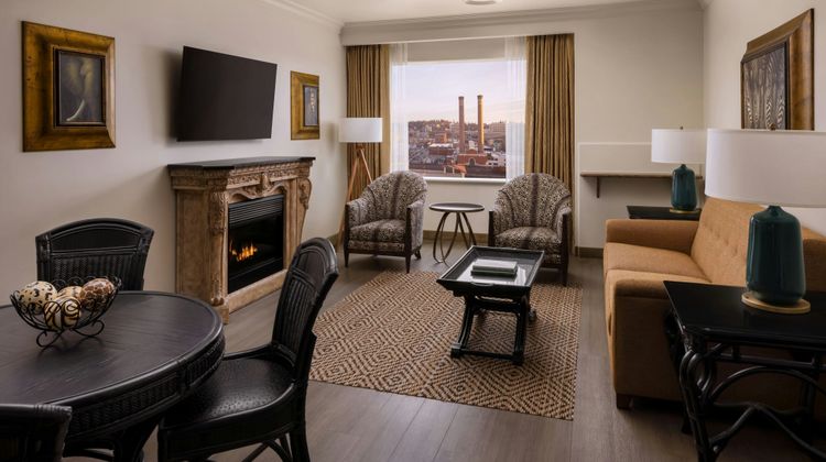 The Davenport Tower, Autograph Coll Room