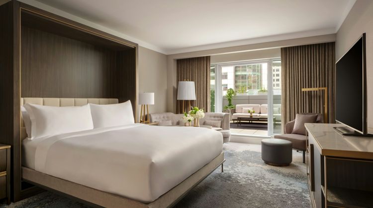 The Ritz-Carlton, Toronto Suite