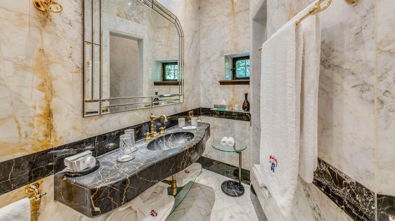 <b>Il Bottaccio Room</b>. Images powered by <a href="https://www.leonardoworldwide.com/" title="Leonardo Worldwide" target="_blank">Leonardo</a>.