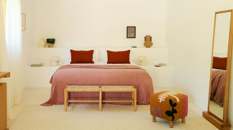 Petunia Ibiza Room