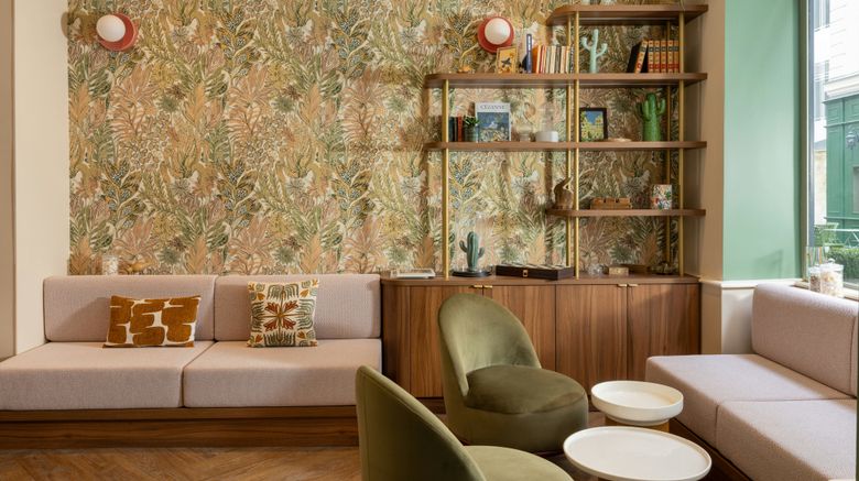 <b>Hotel d'Espagne Lobby</b>. Images powered by <a href="https://www.leonardoworldwide.com/" title="Leonardo Worldwide" target="_blank">Leonardo</a>.