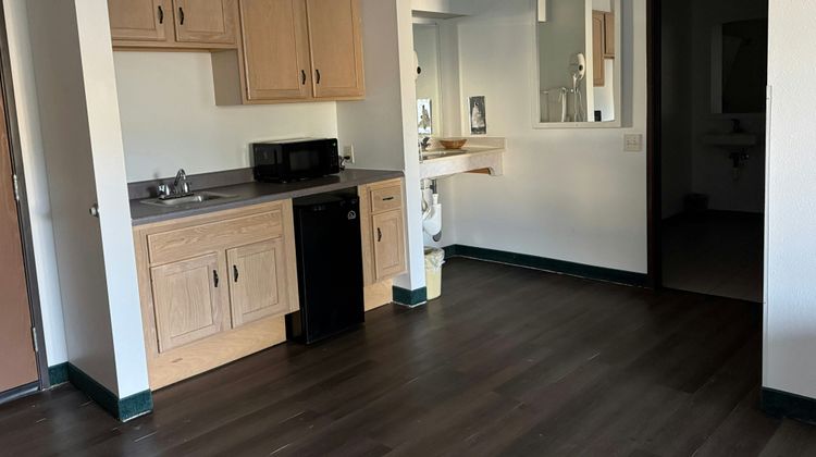 Bilmar Inn & Suites Room
