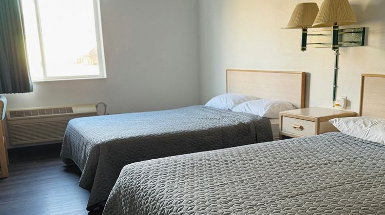 Bilmar Inn & Suites Room