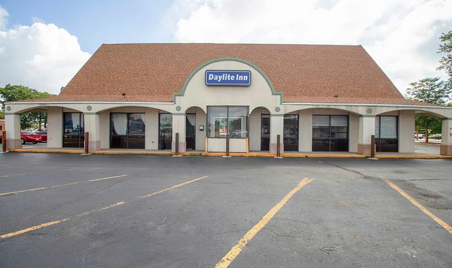 Daylite Inn Exterior