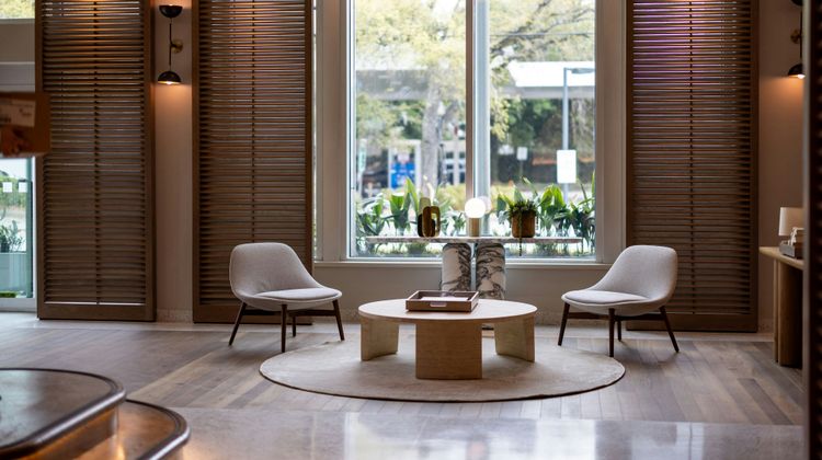 Live Oak Charleston Historic District Lobby