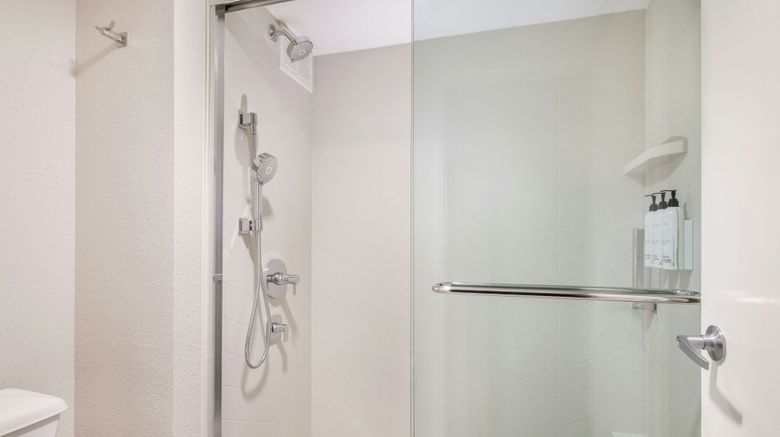 <b>Fairfield by Marriott Anaheim Resort Room</b>. Images powered by <a href="https://www.leonardoworldwide.com/" title="Leonardo Worldwide" target="_blank">Leonardo</a>.