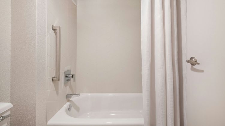 Fairfield by Marriott Anaheim Resort Room